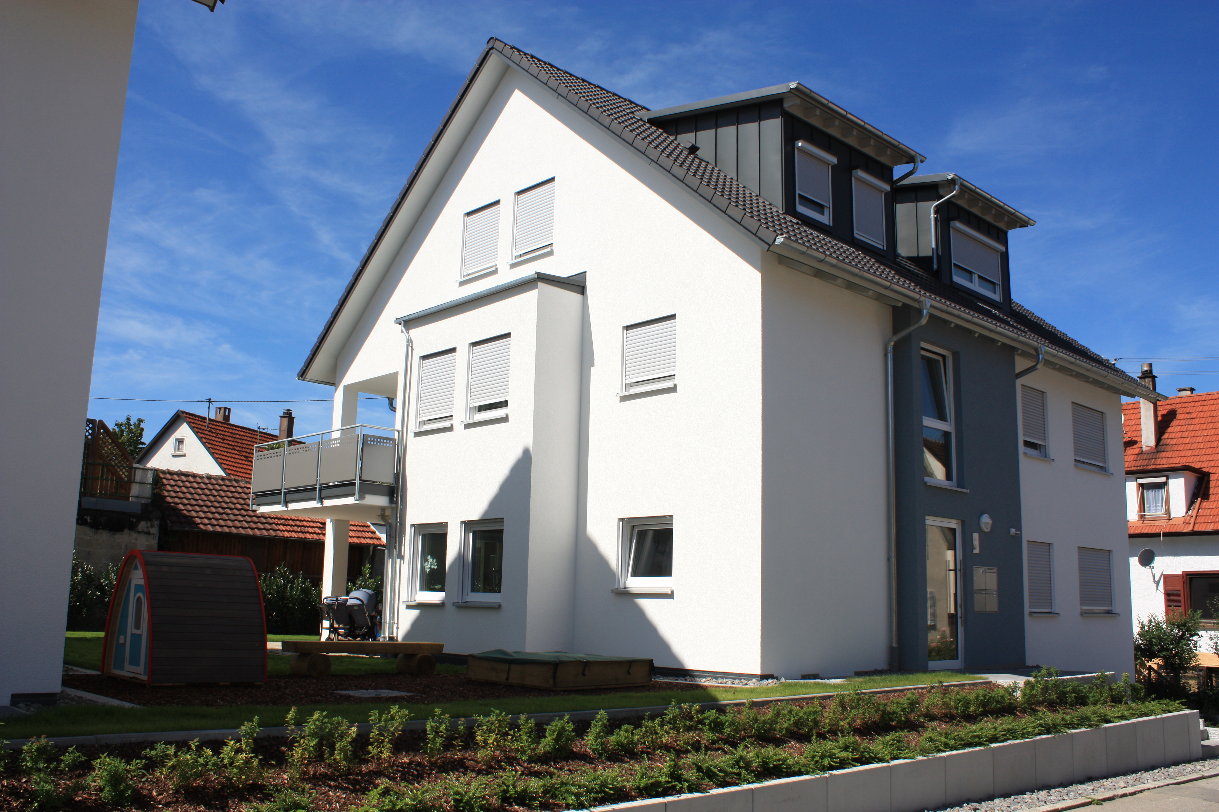 6- und 3-Familienhaus 